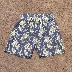 Peek Floral Blue and Cream Kids Shorts, size 2-3T.